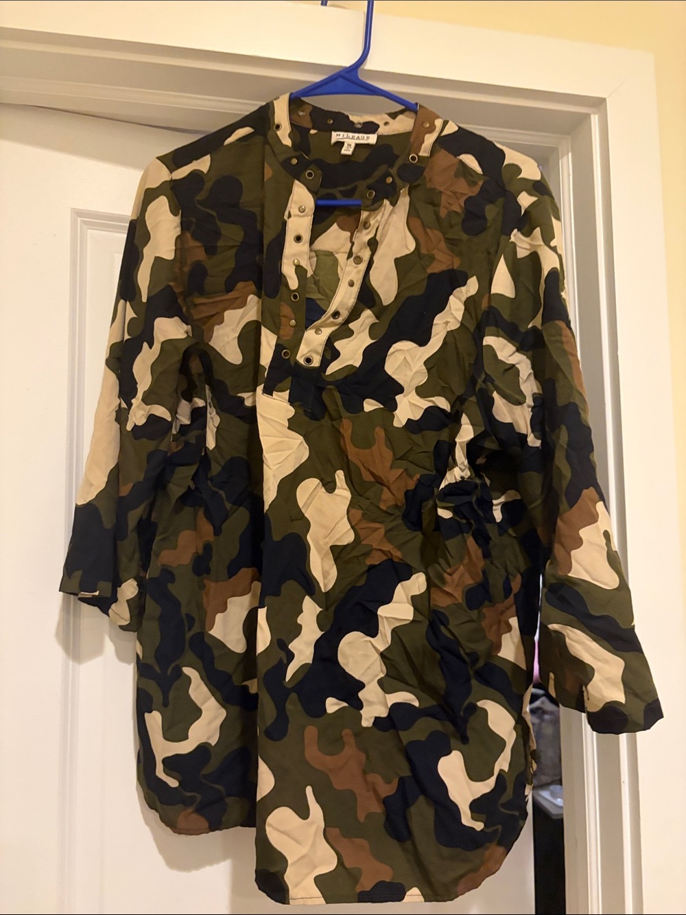 Women's Camouflage Button-Placket Blouse in Olive Green